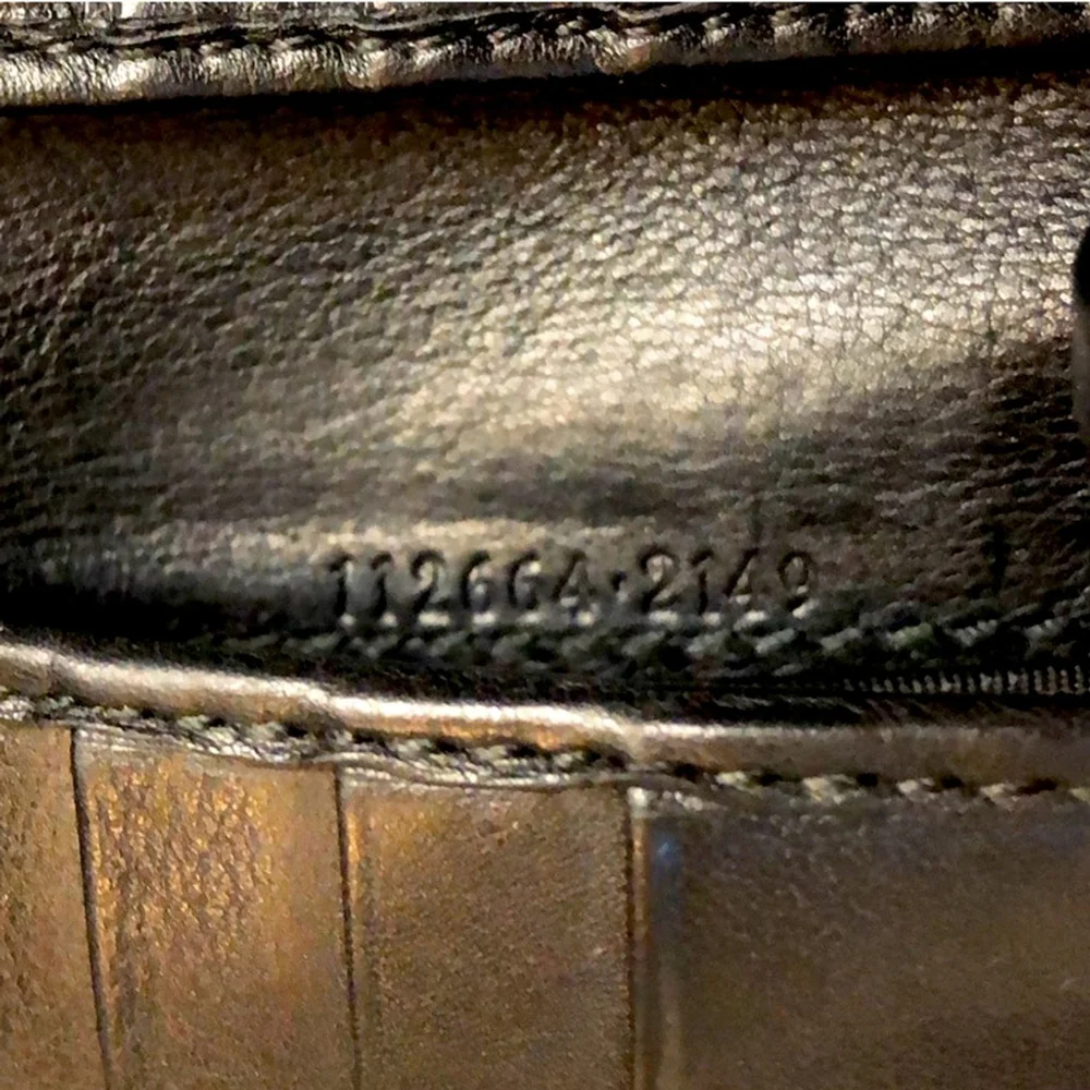 Men GUCCI Black Lambskin GG Guccismo Bifold Wallet With Billfold Coin Section